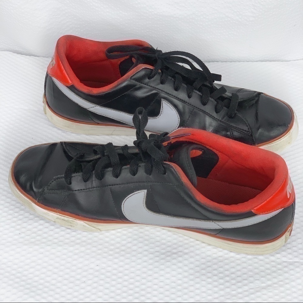 NIKE Shoes-Fair Condition Leather Upper Red/Black - Picture 2 of 8